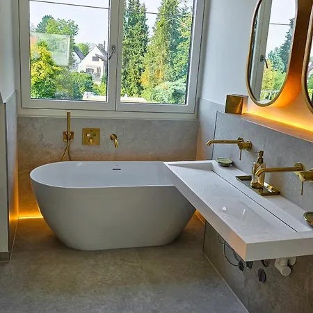 Beautiful New Rooftop Loft -15 Min To Octoberfest Daire Münih