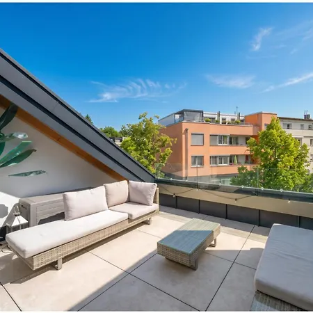 Beautiful New Rooftop Loft -15 Min To Octoberfest Apartamento Munique