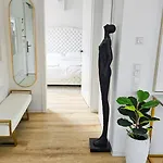 Beautiful New Rooftop Loft -15 Min To Octoberfest * München